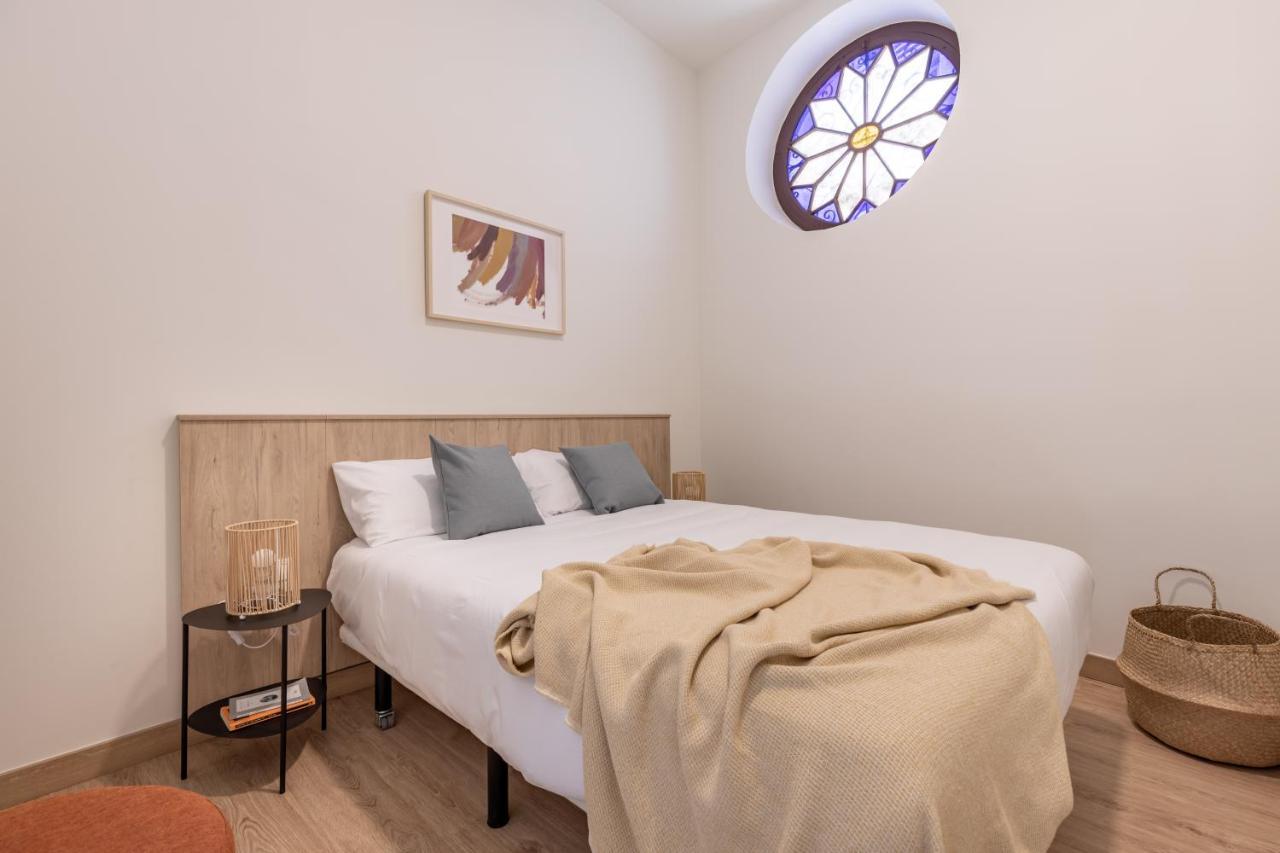 Apartamentos Libere Malaga La Merced Luaran gambar